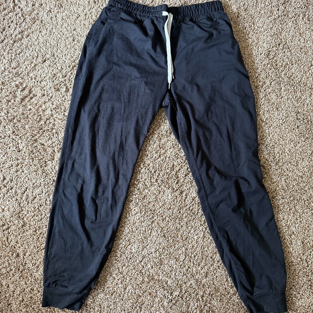 Vuori Women's Performance Jogger // Black // Size S // GUC